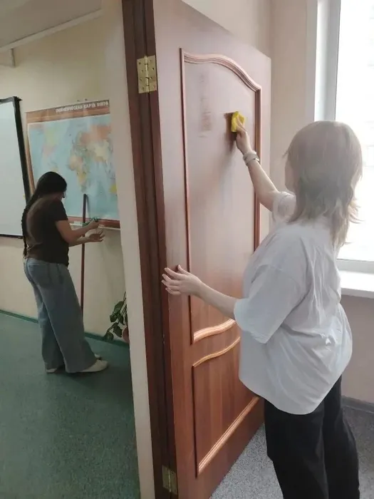 e09a7130-83fa-43ea-b32e-2322ced0d7bf